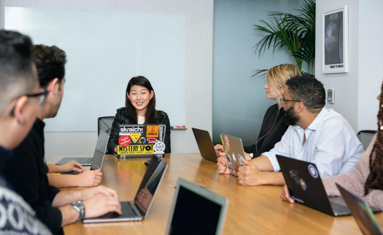Draventa learning environment — structured workspace for front-end development education