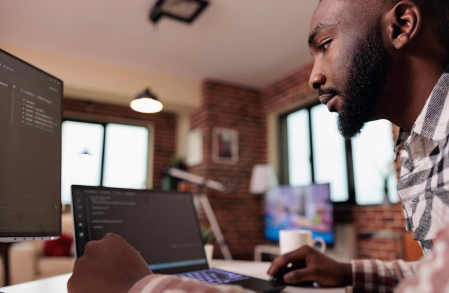 A student working through a front-end development session on Draventa